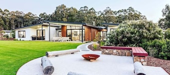 Modern Margaret River Escape with Firepit