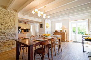 Dining - La Maison de Gianni - 7km de la Plage (Quettreville-sur-Sienne)