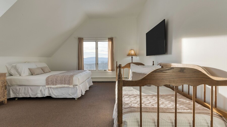 Mountainview - Guest House by Avantstay Heated Pool + Hot Tub + Games Lake + Cannoe Near Hunter Mountain