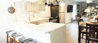 Lovely 2-bedroom house with AC in charming Chipley.