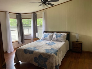 3 bedrooms, free WiFi, bed sheets