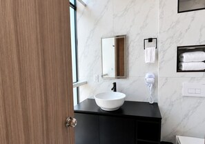 Hair dryer, towels, toilet paper - Vrbo Property (Tetlatlahuca)
