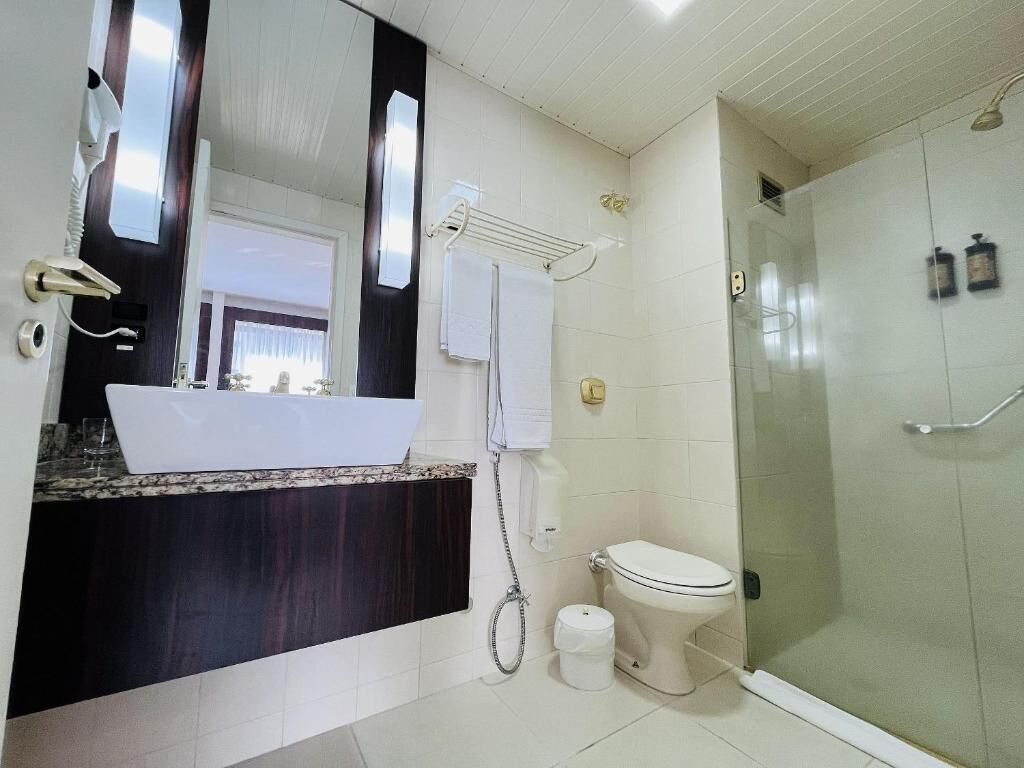 Apartamento, vistas a la ciudad | Baño