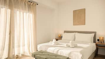 Superior Triple Room, Balcony, City View | Soundproofing, free WiFi, bed sheets