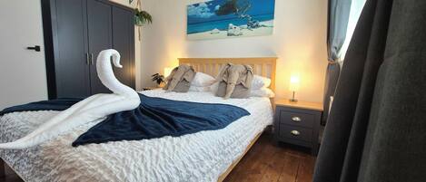 1 bedroom, iron/ironing board, free WiFi, bed sheets