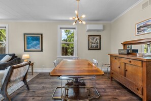 Interior - Bluebird Day - Box Factory Bungalow, A charming 2-bedroom retreat. (Bend)