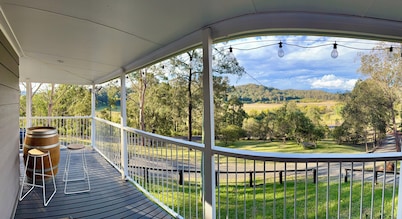 Putty Creek country escape, half way between Windsor and Singleton. 