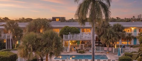 Outdoor pool, a heated pool