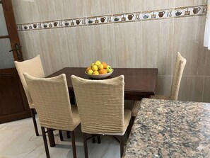 Dining - Vrbo Property (Oran)