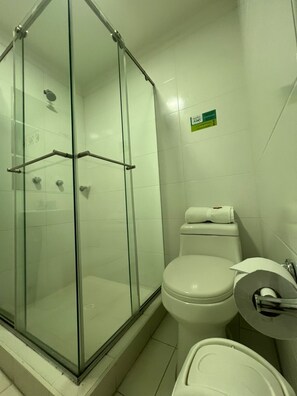 Bathroom - Vrbo Property (Santa Rosa de Cabal)