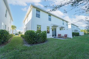 Exterior - 3-BR - Coastal Chic Beach House, Pet Friedly, w Heated Pool (Jensen Beach)