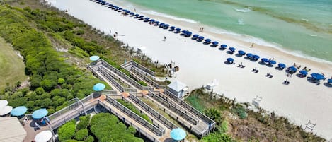 Una playa cerca