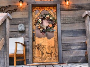 Interior - The Cozy Moose Cabin At Fox Pass Cabins (Garland County)