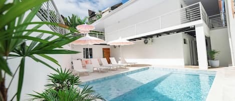 Piscine extérieure