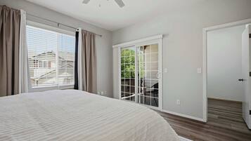 Iron/ironing board, travel crib, WiFi, bed sheets