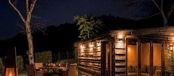 Romantic Luxury Forest Hideaway with Four Poster Bed & Woodland Walks