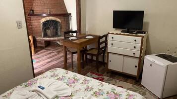 Family Chalet, Pets Allowed, Garden View | Soundproofing, WiFi (free)