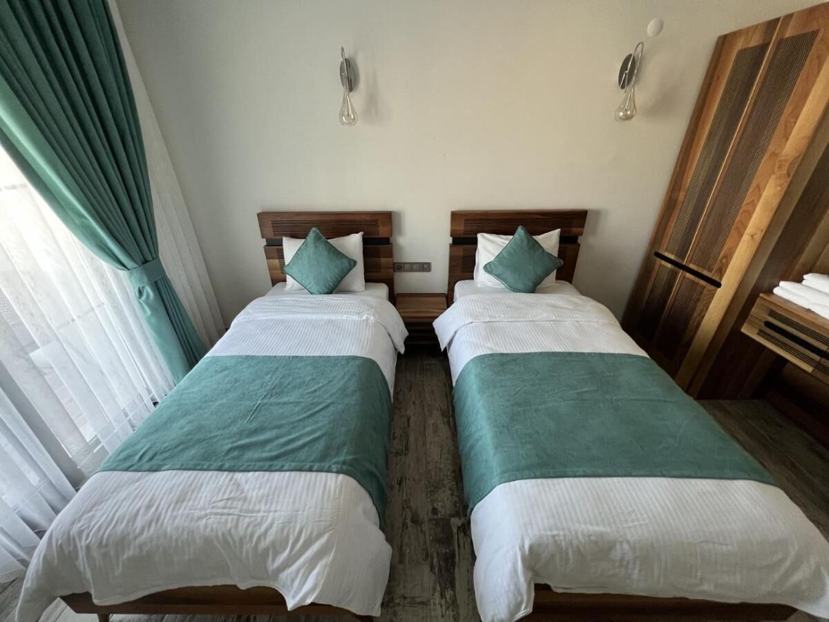 Twin Room, Balcony | Soundproofing, free WiFi, wheelchair access