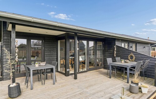 4 bedroom gorgeous home in Juelsminde