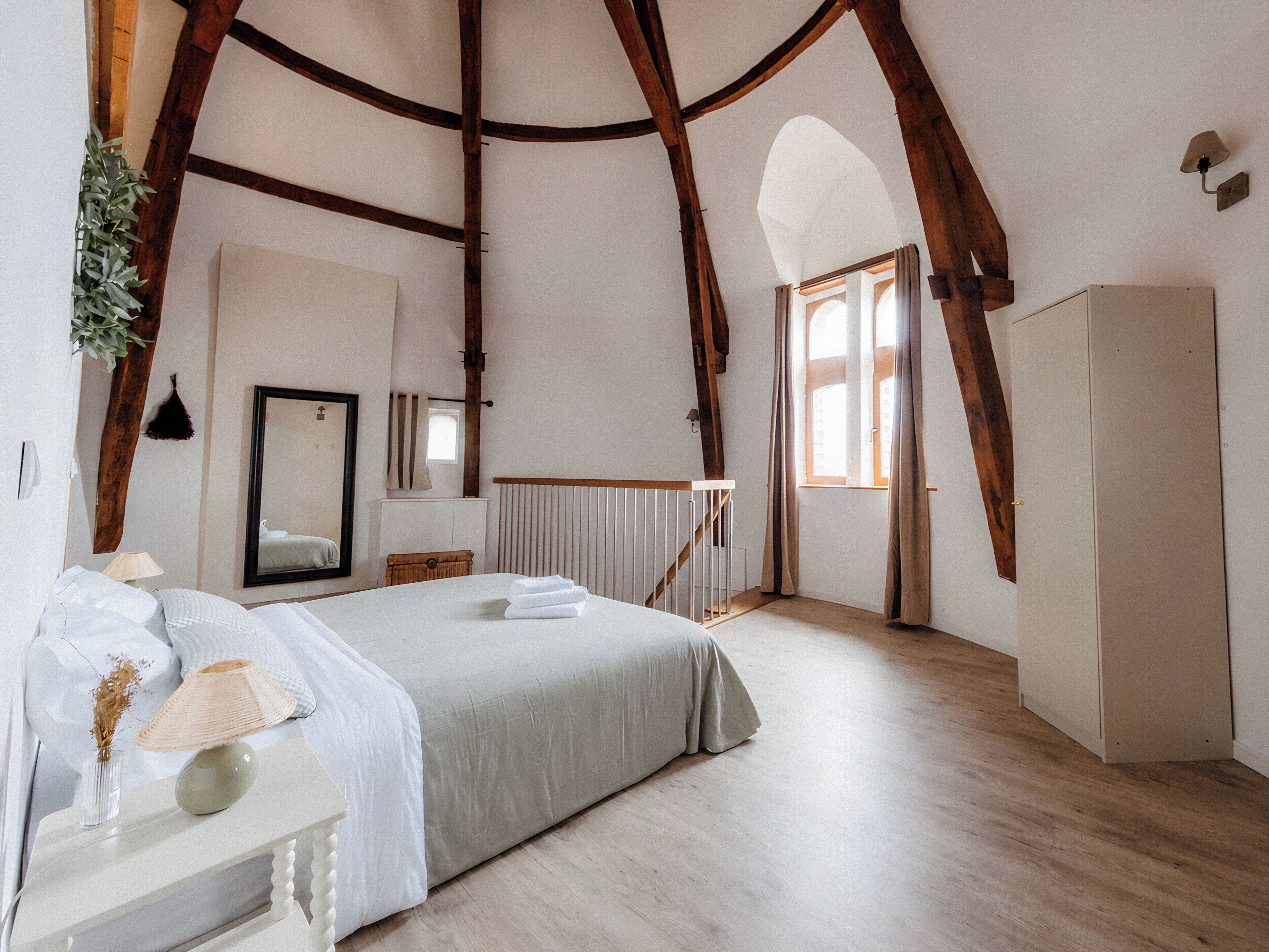 6 bedrooms, iron/ironing board, travel crib, WiFi