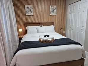 Room - Modern,cozy private room and convienience with comfort in Brandon (Brandon)