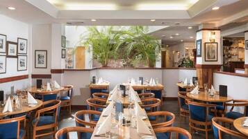 House | Dining