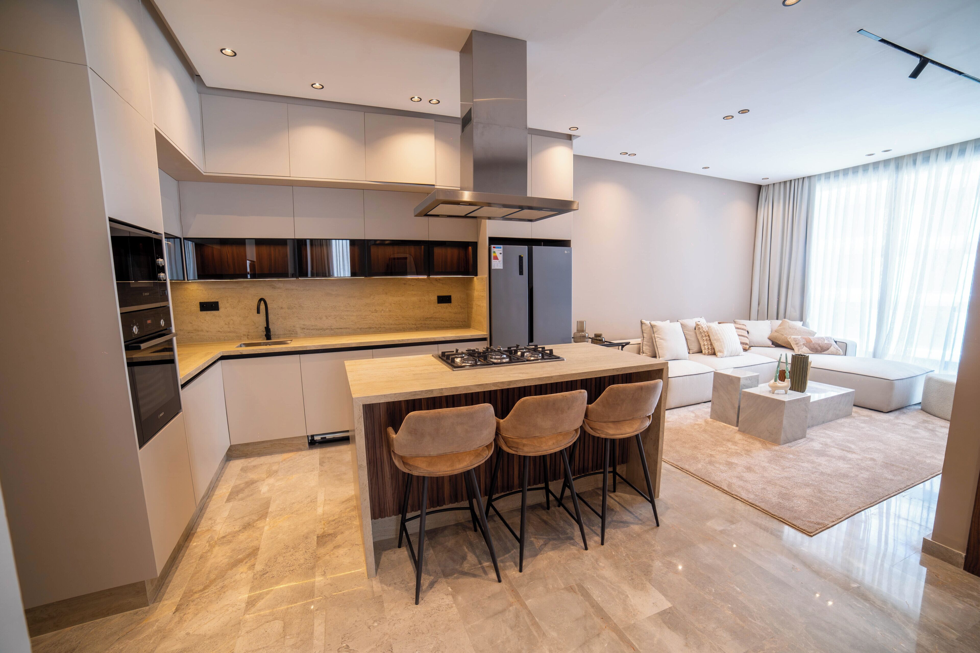 Luxury Apartment, 2 Bedrooms, Hill View | Private kitchen | Microwave, oven, stovetop