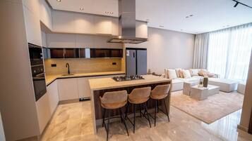 Luxury Apartment, 2 Bedrooms, Hill View | Private kitchen | Microwave, oven, stovetop