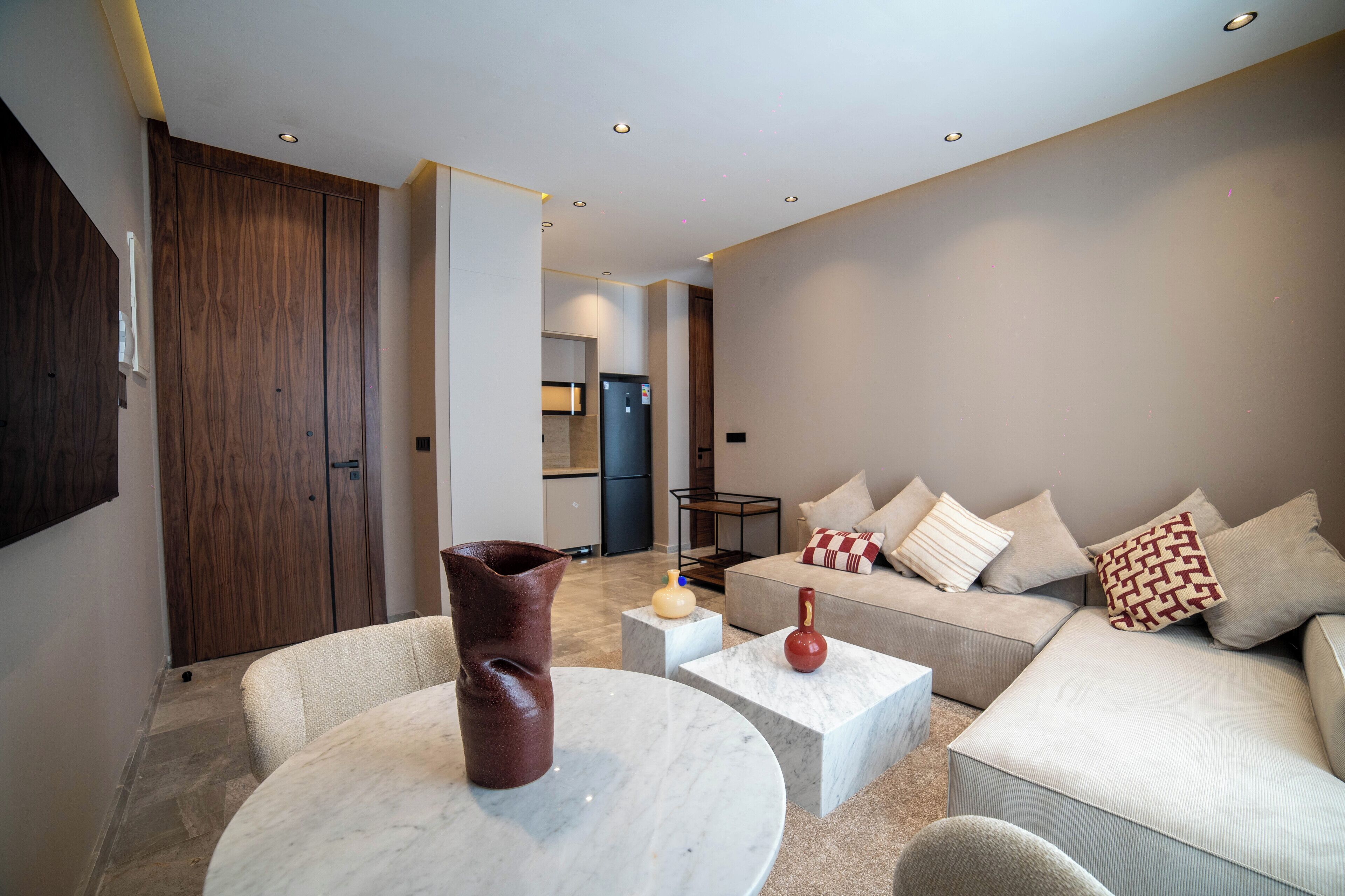 Appartement Luxe, 1 chambre, vue colline | Coin séjour