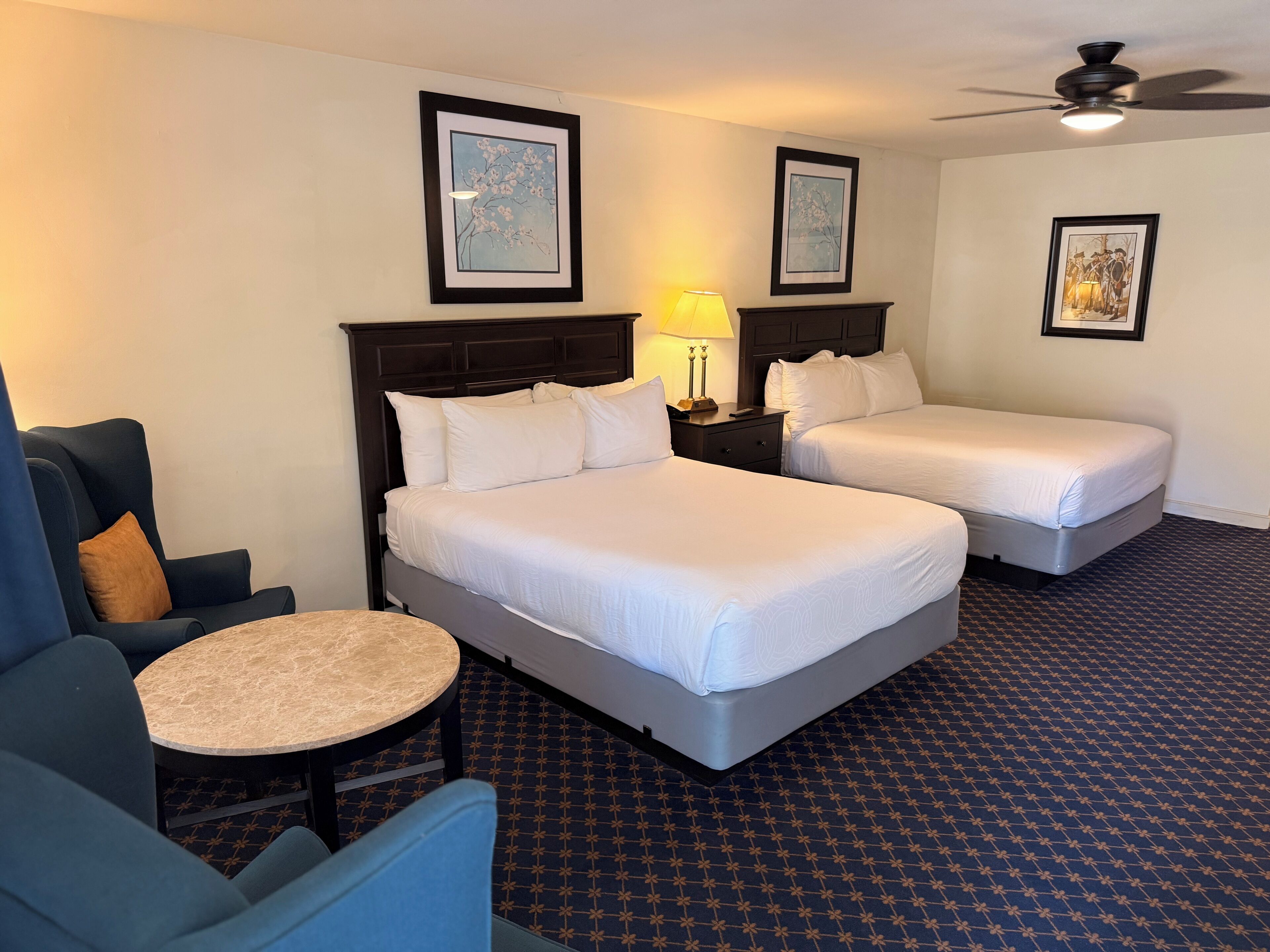 Deluxe Double Room | Bathroom | Shower, hair dryer, towels, soap