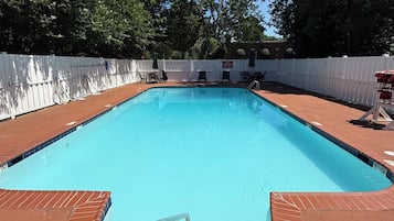 Seasonal outdoor pool