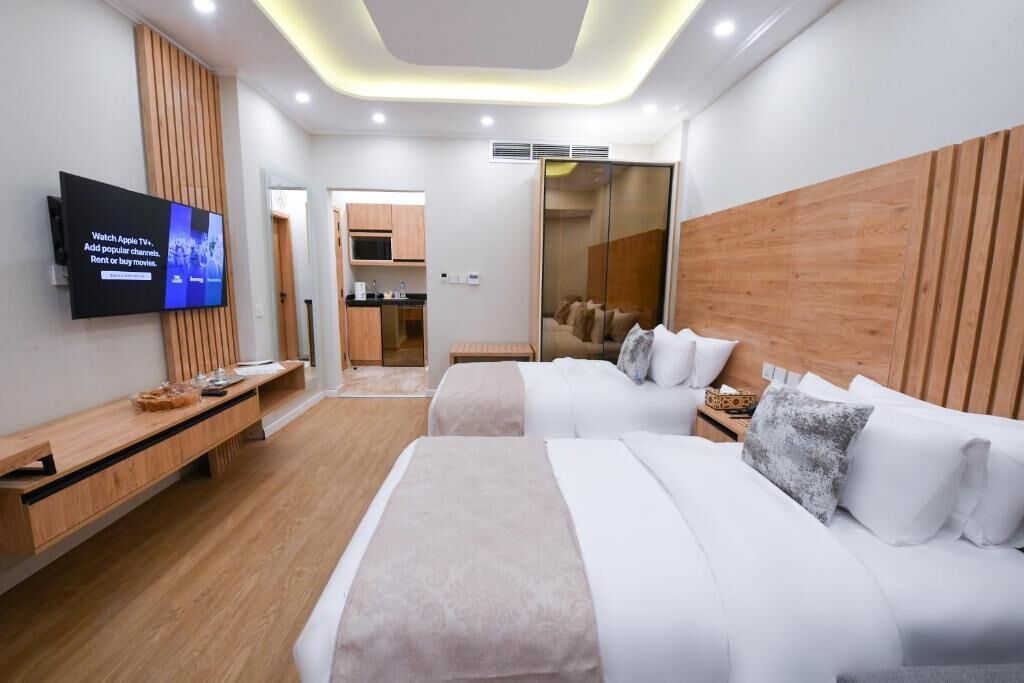 Premium Twin Room, Non Smoking | In-room safe, desk, laptop workspace, soundproofing