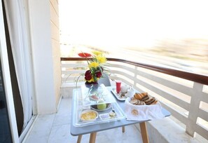 Royal-Suite, Balkon | Speisen im Freien