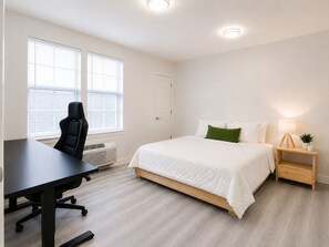Iron/ironing board, WiFi, bed sheets, wheelchair access