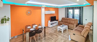 Awesome home in Jun with WiFi