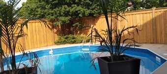 CasaLoma Private Oasis, minutes from the YYZ airport. (LIC 2026-005872-STA)