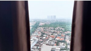 Interior - Grand Sungkono Lagoon Caspian Apartment3BR (Kecamatan Dukuhpakis)