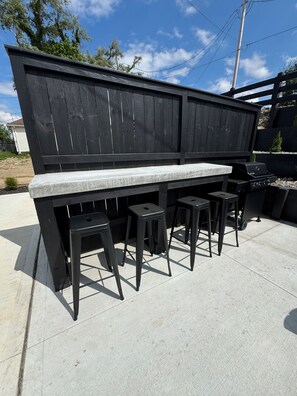 Terrace/patio - Modern 3-bedroom apartment by The Wittenberg Steemer (Springfield)