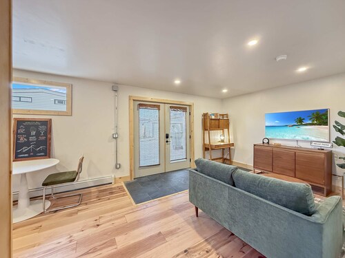 Downtown Leadville 1BR | Infrared Sauna | Walk to Main | Pet-Friendly