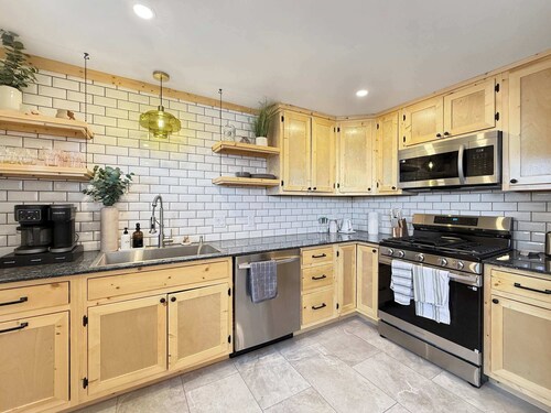 Poplar Street 1BR + Sauna — Walk to Main St, Pet-OK | Downtown Leadville