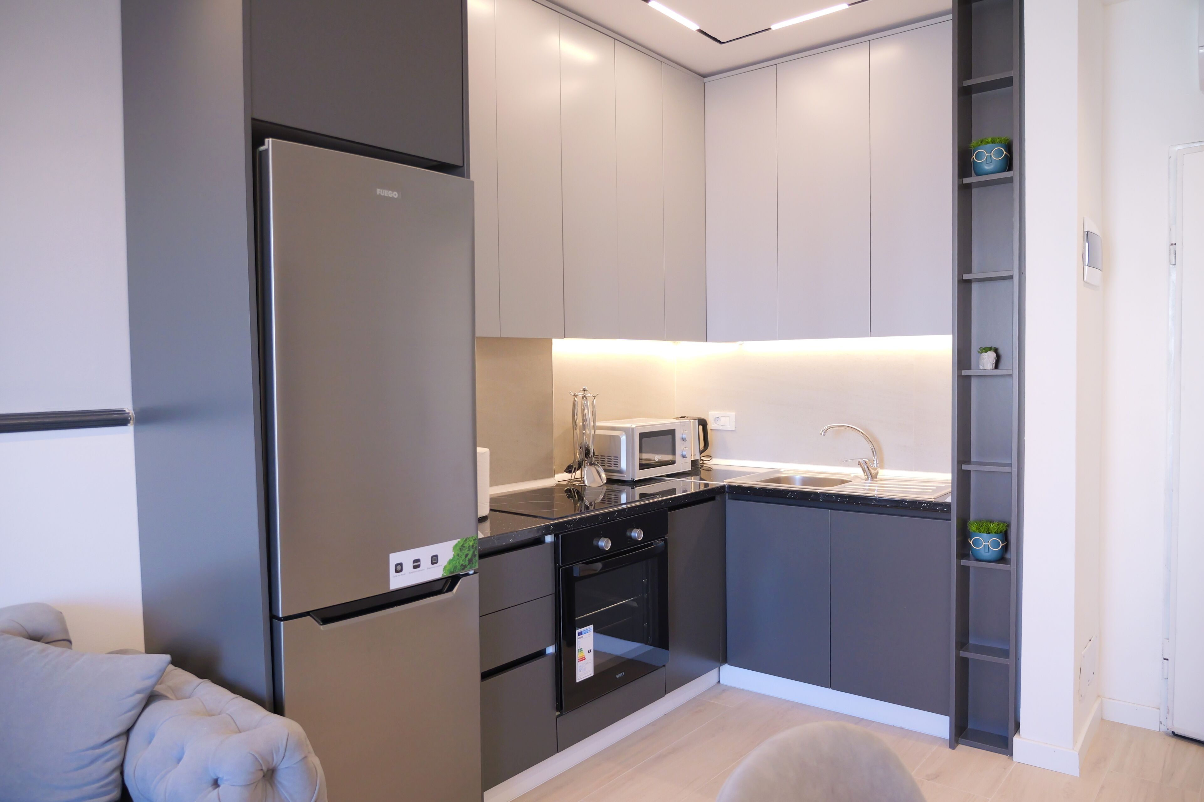 Comfort Apartment, Balcony, City View | Private kitchen