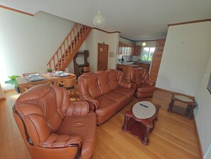 Interior - Bright, airy, and full of natural light. Two minutes walk to the beach. (Ponta do Sol)