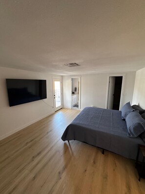 Room - Swan Point Retreat at Hillcrest Bay (Parker)