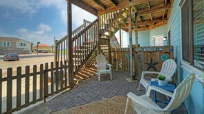 Interior - Sea Gypsy by Avantstay Coastal Condo + Community Pool Short Walk to Gulf + Mins to Port Aransas (Corpus Christi)