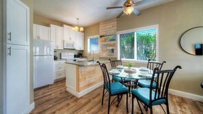 Interior - Sea Gypsy by Avantstay Coastal Condo + Community Pool Short Walk to Gulf + Mins to Port Aransas (Corpus Christi)