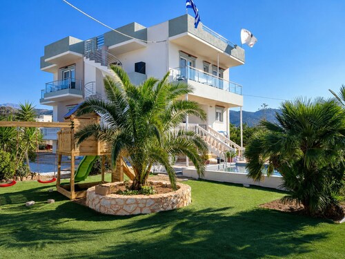 Helen Kountoura Apartments