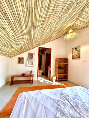 Room - Vrbo Property (Kabrousse)