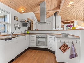 Fridge, microwave, dishwasher, cookware/dishes/utensils