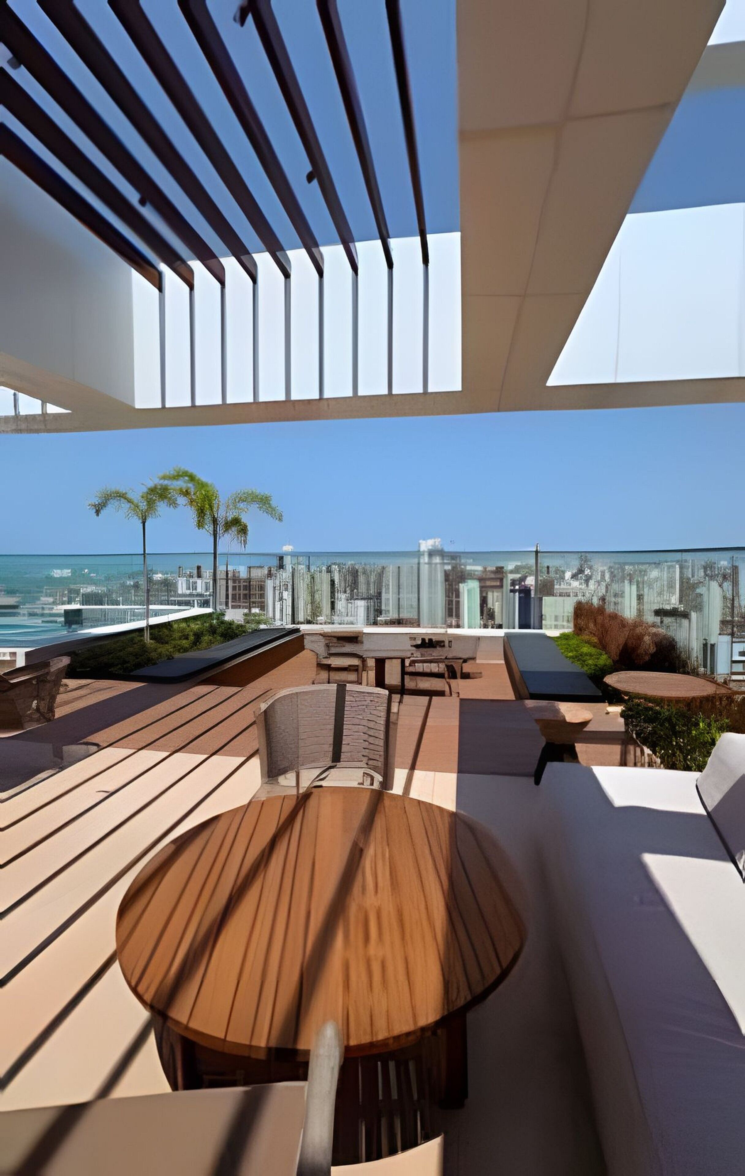 Deluxe Apartment | Outdoor dining
