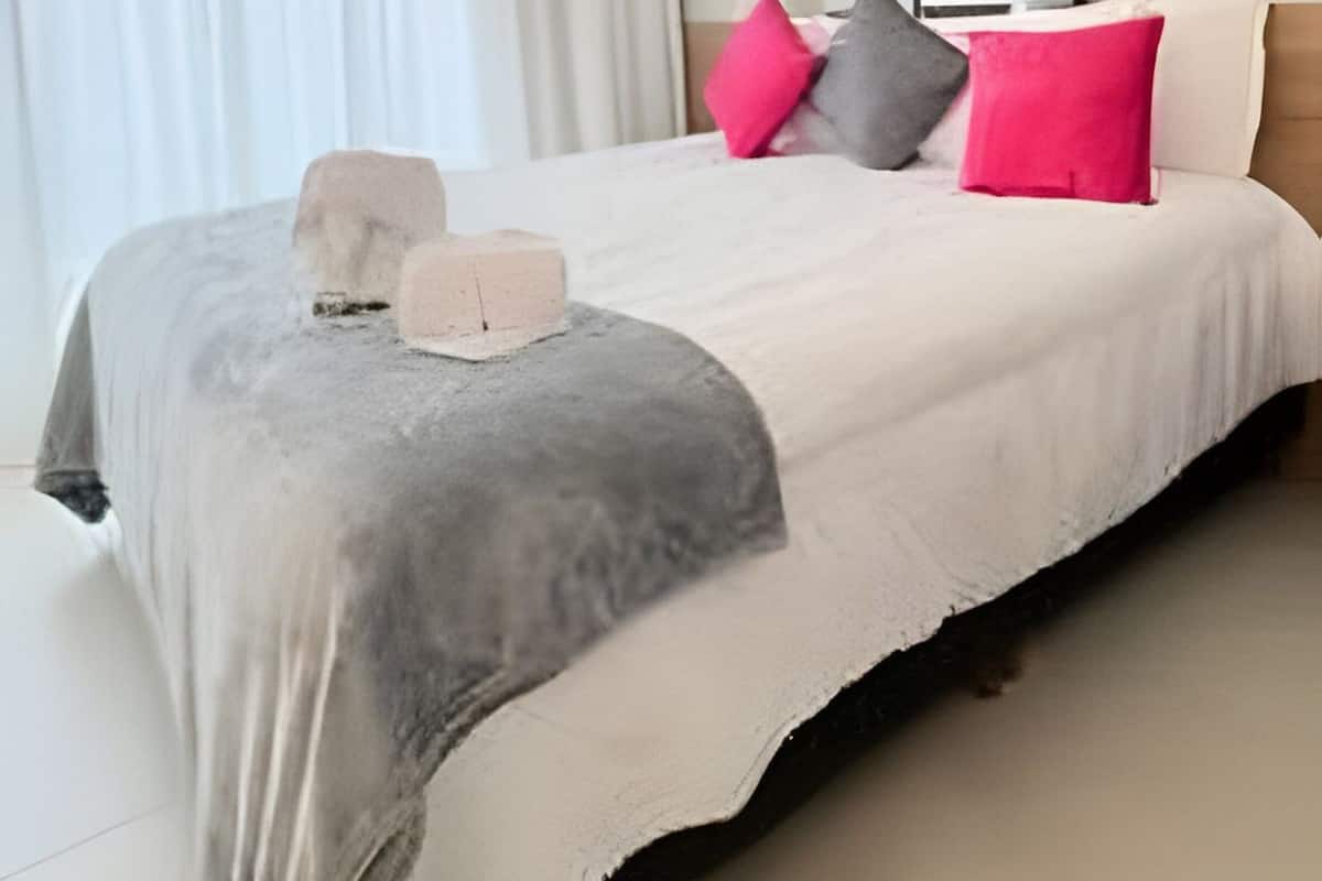 Classic Apartment | Laptop workspace, blackout curtains, iron/ironing board, free WiFi